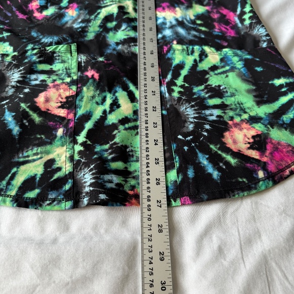 Scrubstar Women's Short‎ Sleeve V-Neck Scrub Top Abstract Tie-Dye Multicolor S - Picture 9 of 11